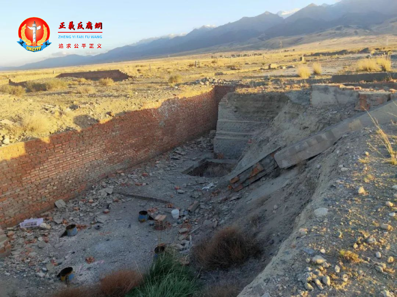 马某开设砂石厂后奎苏台土地现状.png 马某开设砂石厂后奎苏台土地现状.png