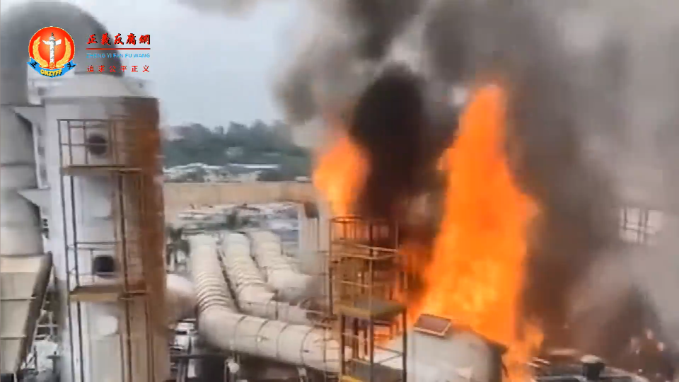 6月2日早上,深圳市龙华区富士康观澜科技园(鸿观园区)内发生火灾。.png 6月2日早上,深圳市龙华区富士康观澜科技园(鸿观园区)内发生火灾。.png